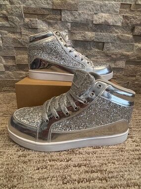 IGxx Glitter Lace-Up High Top Sneakers (Size 11(M)/11.5(W))